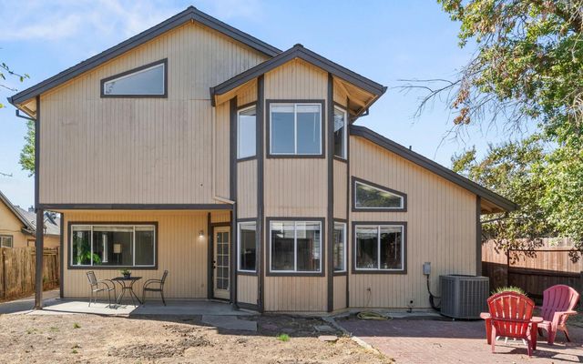 1044 Andy Cir, Sacramento, CA 95838