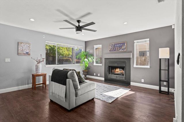 1044 Andy Cir, Sacramento, CA 95838