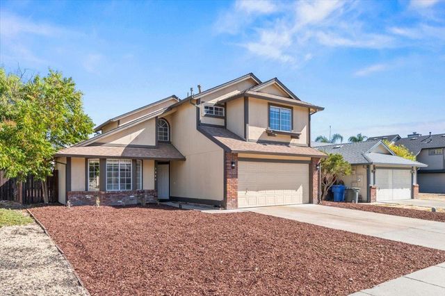 1044 Andy Cir, Sacramento, CA 95838