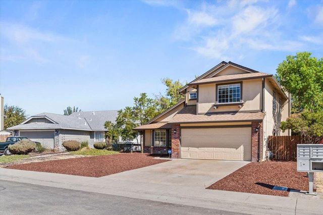 1044 Andy Cir, Sacramento, CA 95838