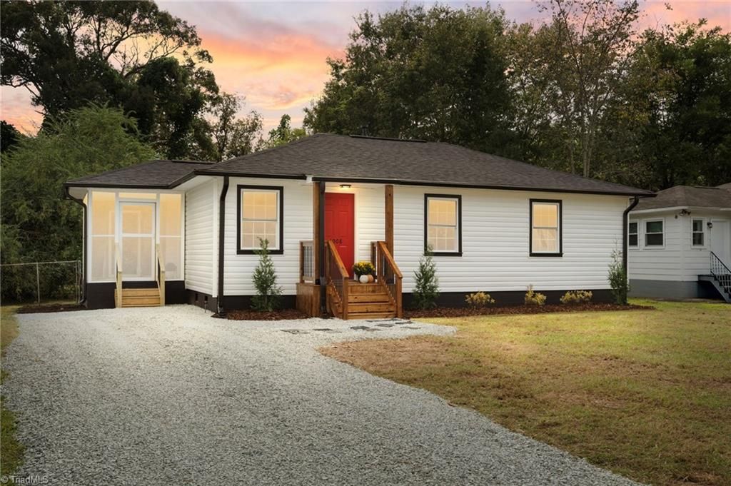 1008 E Brookline Street, Winston-salem, NC 27107