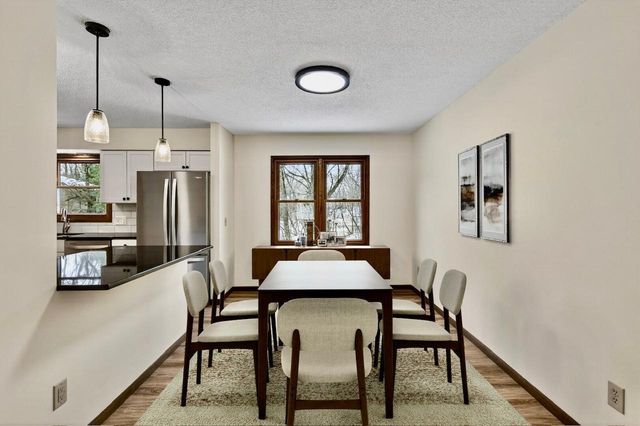 2700 Crestwood Circle, Hopkins, MN 55305