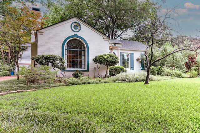 1306 Woodlawn Avenue, Dallas, TX 75208