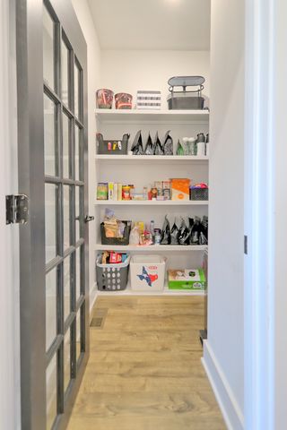 2114 Alpine Dr, Columbia, TN 38401