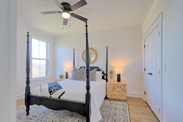 2114 Alpine Dr, Columbia, TN 38401