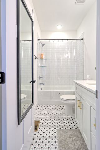 2114 Alpine Dr, Columbia, TN 38401