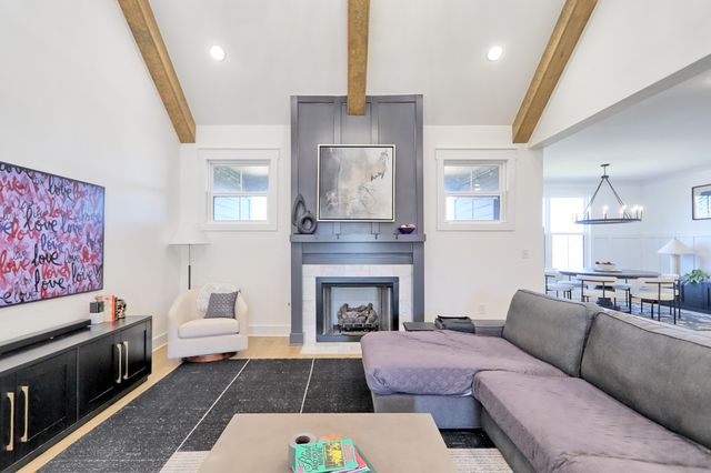 2114 Alpine Dr, Columbia, TN 38401