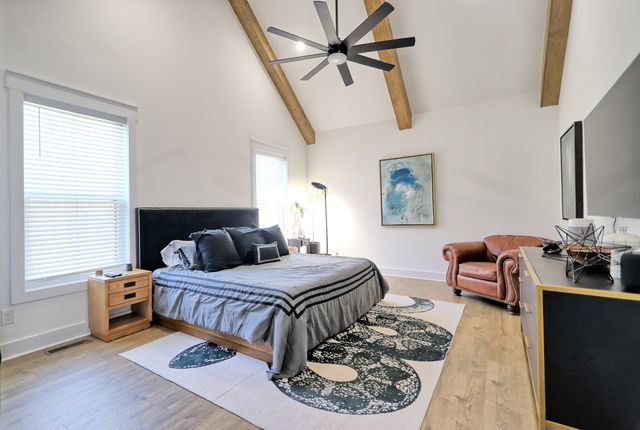 2114 Alpine Dr, Columbia, TN 38401