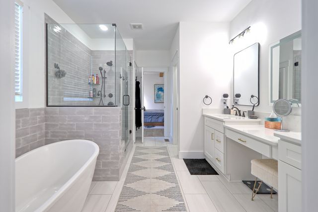 2114 Alpine Dr, Columbia, TN 38401