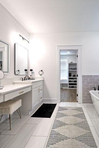 2114 Alpine Dr, Columbia, TN 38401