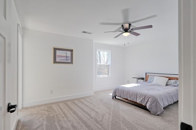 2114 Alpine Dr, Columbia, TN 38401