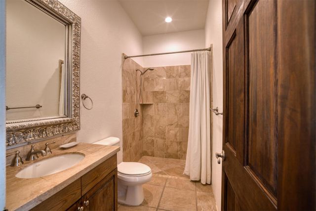 53740 Avenida Navarro, La Quinta, CA 92253