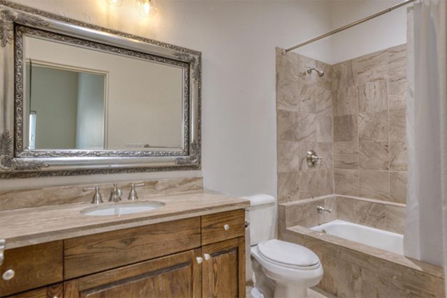 53740 Avenida Navarro, La Quinta, CA 92253
