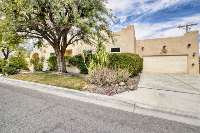 53740 Avenida Navarro, La Quinta, CA 92253