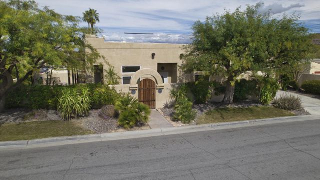53740 Avenida Navarro, La Quinta, CA 92253