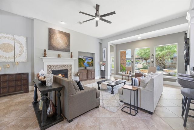 6115 Duke Trail Lane, Sugar Land, TX 77479