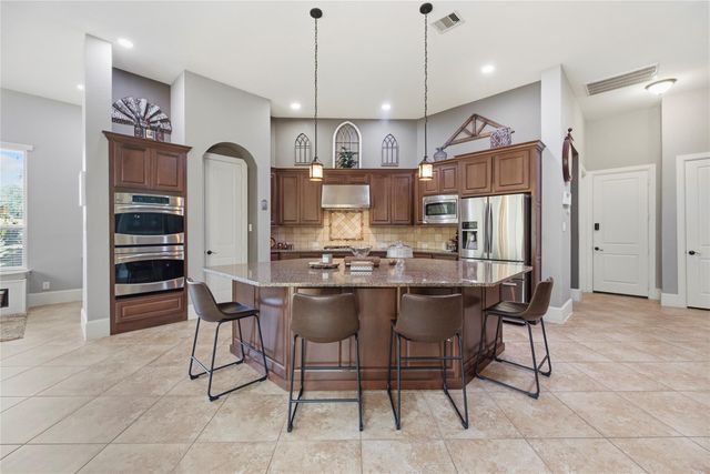 6115 Duke Trail Lane, Sugar Land, TX 77479