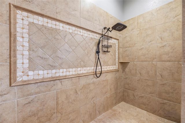6115 Duke Trail Lane, Sugar Land, TX 77479