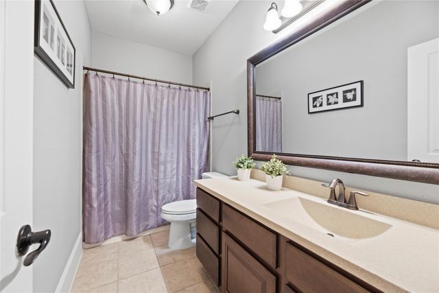 6115 Duke Trail Lane, Sugar Land, TX 77479