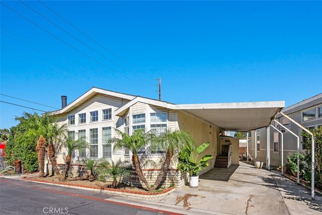 80 Huntington 402, Huntington Beach, CA 92648