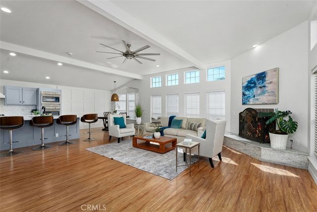 80 Huntington 402, Huntington Beach, CA 92648