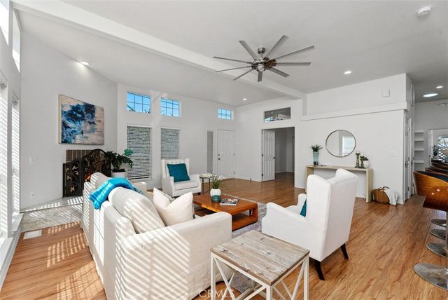 80 Huntington 402, Huntington Beach, CA 92648