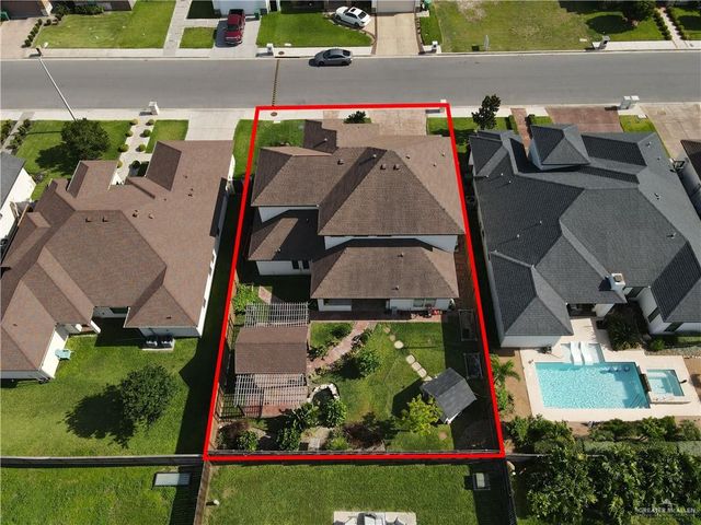 908 W Iroquois Avenue, Pharr, TX 78577