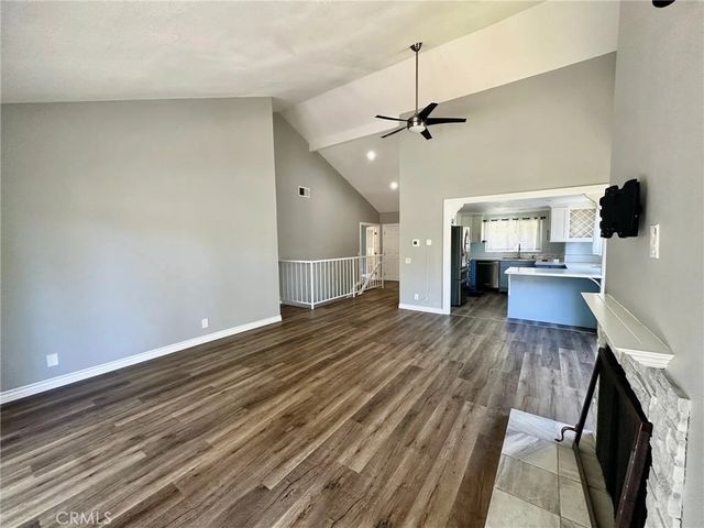 46 Meadowlark, Oak Park, CA 91377
