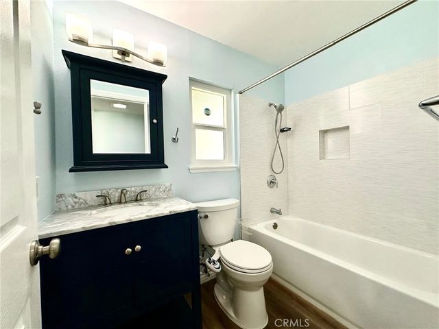46 Meadowlark, Oak Park, CA 91377