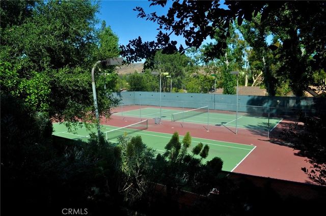 46 Meadowlark, Oak Park, CA 91377