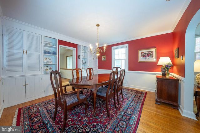 525 W BEECHTREE LN, Wayne, PA 19087