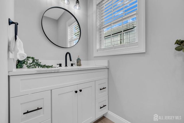 1431-2038 Greenwood Drive, Piscataway, NJ 08854
