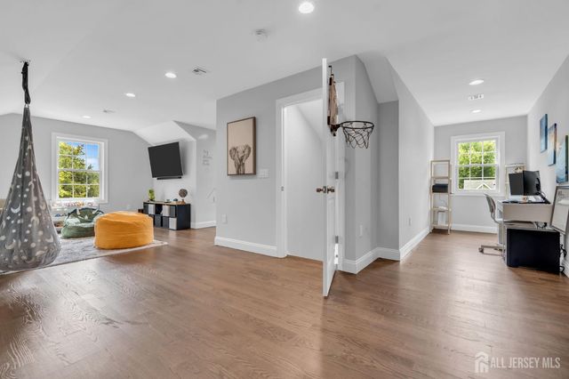 1431-2038 Greenwood Drive, Piscataway, NJ 08854