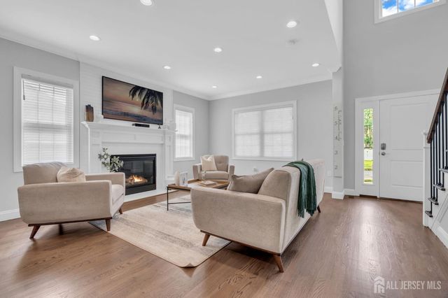 1431-2038 Greenwood Drive, Piscataway, NJ 08854