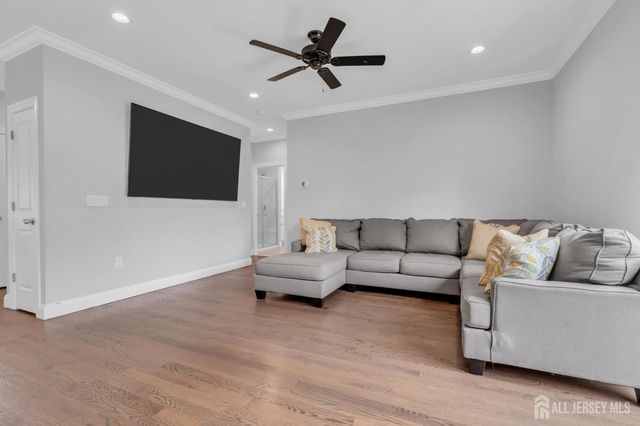 1431-2038 Greenwood Drive, Piscataway, NJ 08854