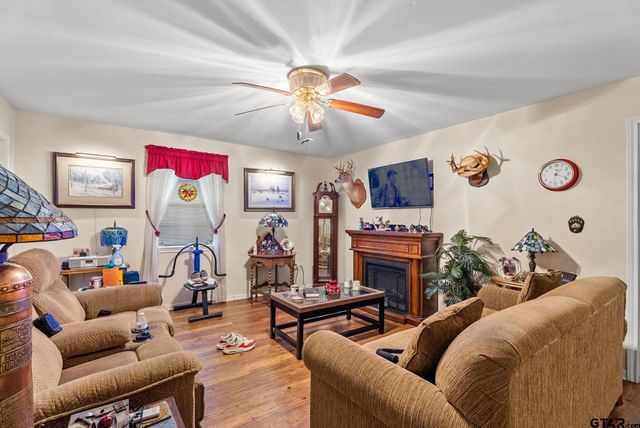 203 Pecan St, Rusk, TX 75785