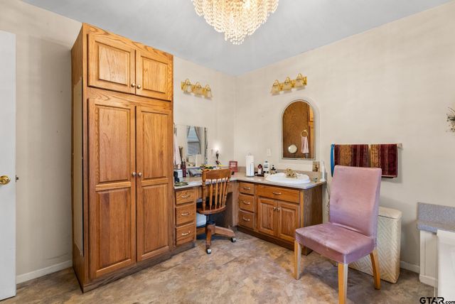 203 Pecan St, Rusk, TX 75785