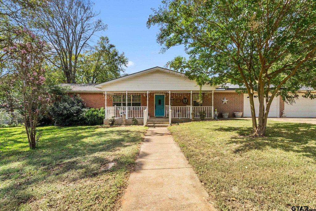 203 Pecan St, Rusk, TX 75785