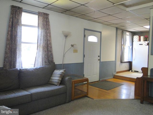 817 BLOOMING GLEN RD, Blooming Glen, PA 18911