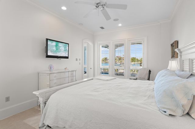 609 Lagoon Drive, Destin, FL 32541