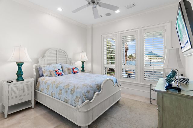 609 Lagoon Drive, Destin, FL 32541