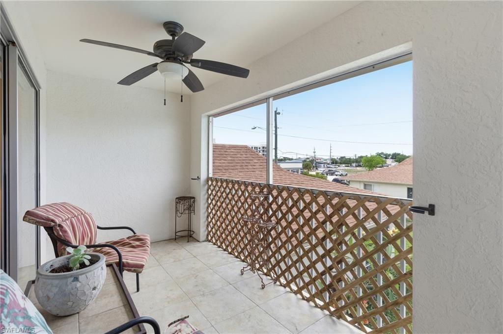 Image 16 of property listing at 4718 SE 5th AVE 9, Cape Coral, FL 33904