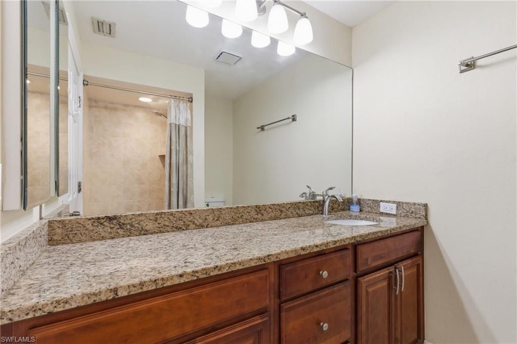 Image 22 of property listing at 4718 SE 5th AVE 9, Cape Coral, FL 33904