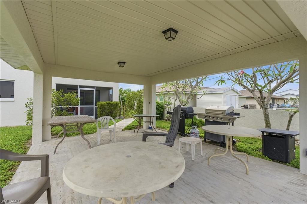 Image 34 of property listing at 4718 SE 5th AVE 9, Cape Coral, FL 33904