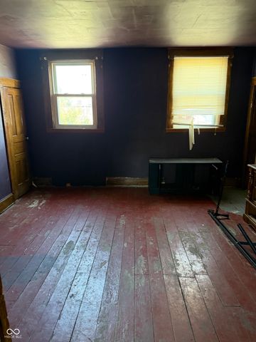 305 S Proud Street, Muncie, IN 47305