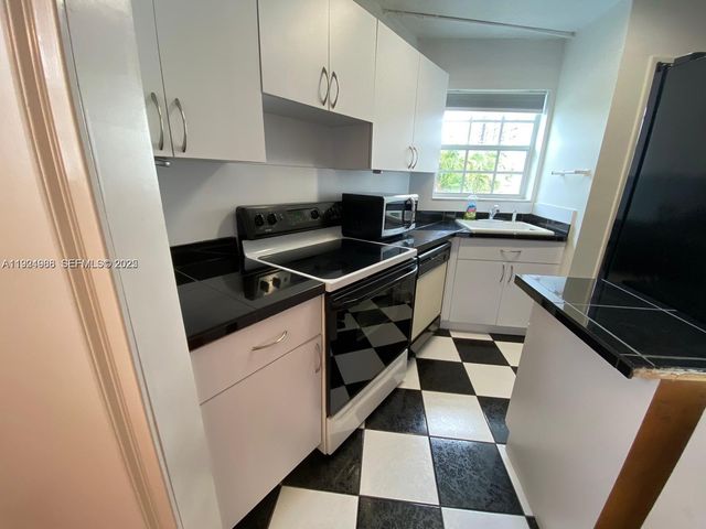 1800 79th St Cswy A212, North Bay Village, FL 33141