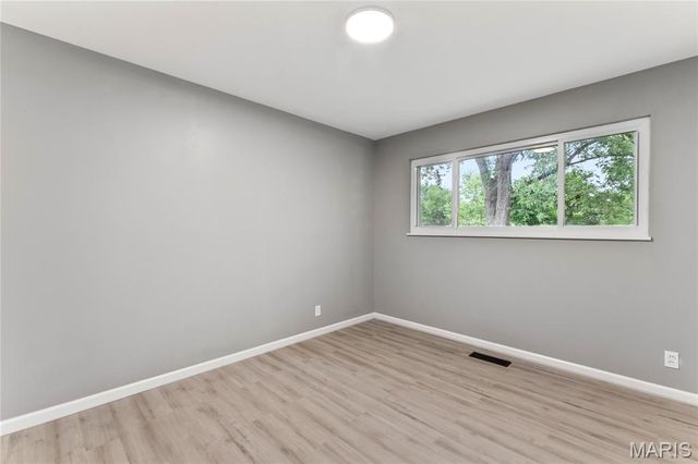 1480 Burning Tree Drive, Florissant, MO 63033
