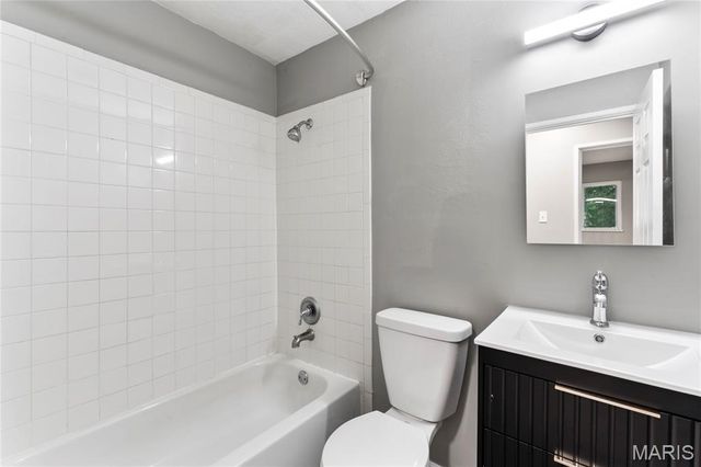 1480 Burning Tree Drive, Florissant, MO 63033