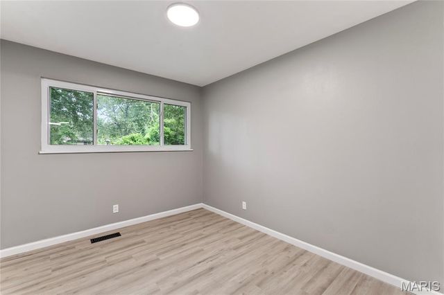 1480 Burning Tree Drive, Florissant, MO 63033