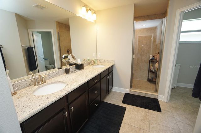 6303 S MACDILL AVENUE, Tampa, FL 33611